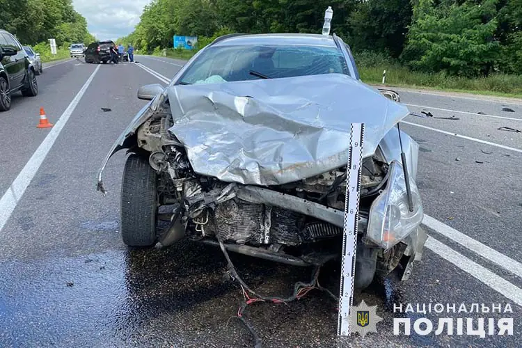 У Тернополі в результаті ДТП травмувалися люди: причини аварії з'ясовують поліцейські