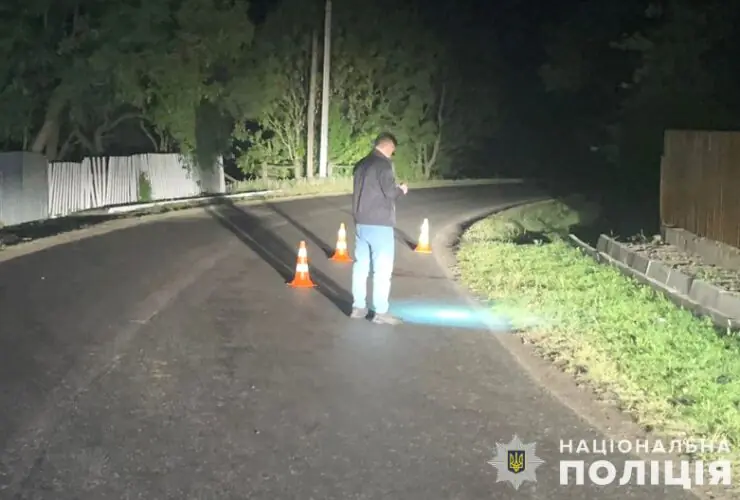 На Львівщині поліцейські розшукали мотоцикліста, який вчинив наїзд на пішохода та втік з місця події
