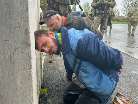 Думав, що батько вже мертвий, тому дістав пістолет і вистрілив: подробиці резонансного вбивства поліцейського на Вінниччині