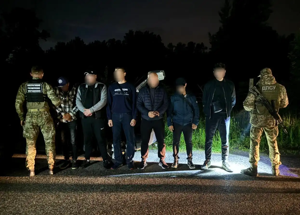 На Закарпатті затримали групу порушників за 50 метрів від кордону