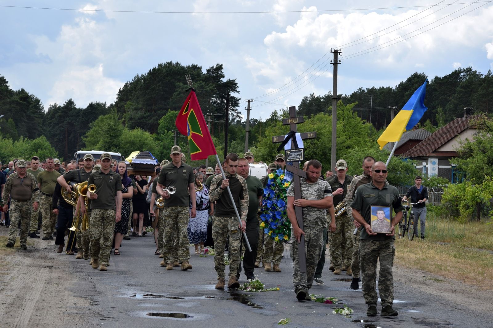 У Волинській області попрощалися із 22-річним прикордонником Євгеном Забродоцьким