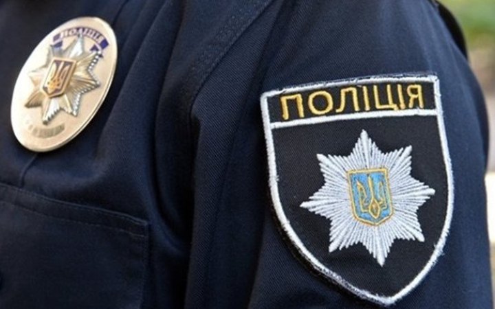 У поминальні дні біля кладовищ чергуватиме поліція: перевірятимуть людей