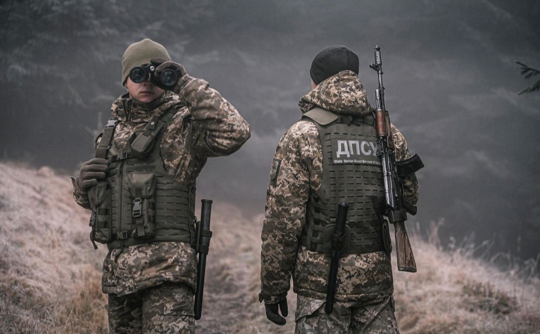 Затримали прикордонники, - 8 осіб іншої країни