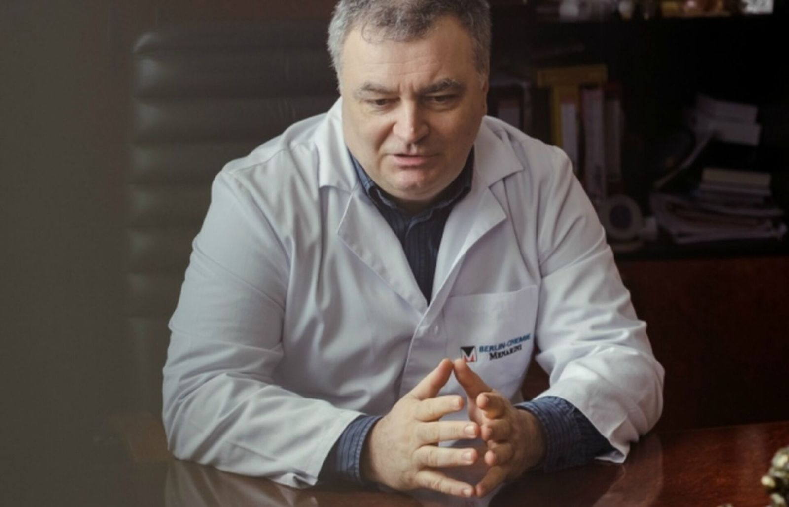 Із хорошого: ректор Ужгородського національного університету Смоланка став академіком Всесвітньої Академії нейрохірургів