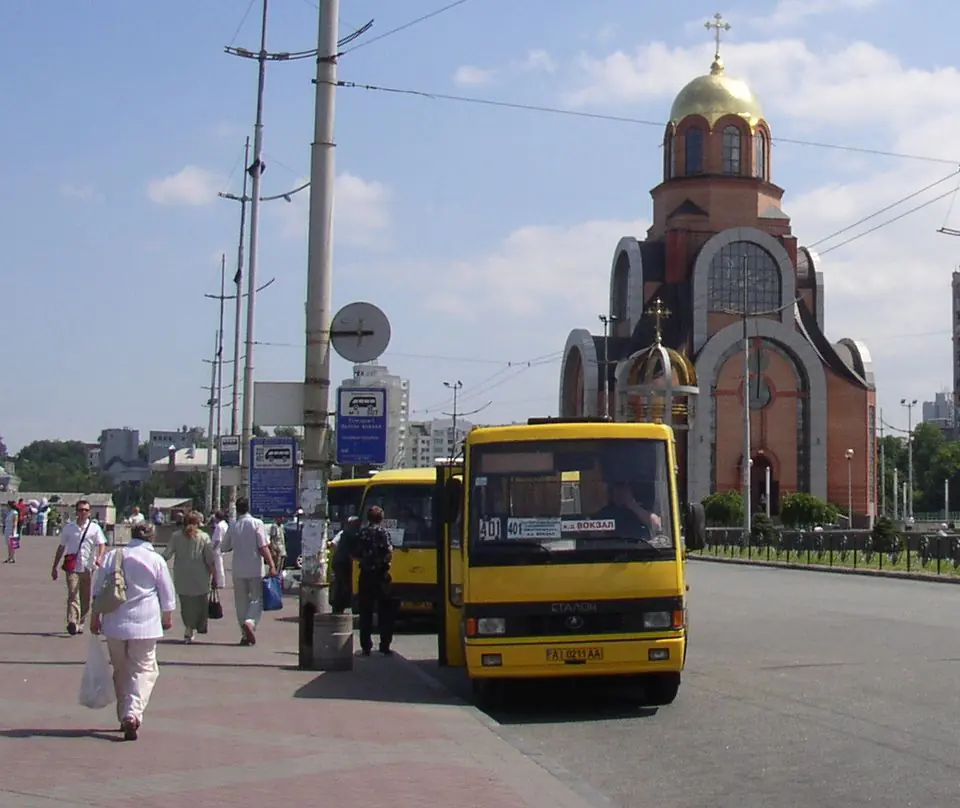 Скорочують маршрути через брак водіїв, - про яке місто йдеться?