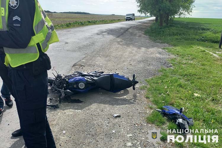 На Тернопільщині двоє школярів на мотоциклі потрапили у ДТП