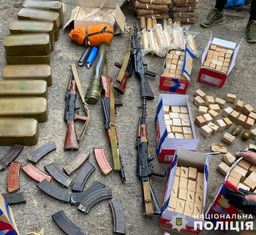 На Львівщині правоохоронці викрили торговця зброєю та боєприпасами