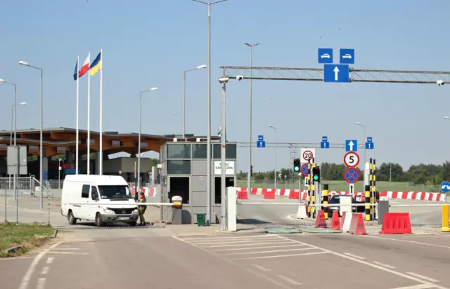 Усі пункти пропуску на українсько-польському кордоні розблоковані