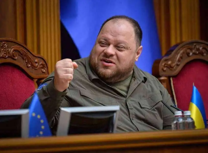У Києві говорять про дозвіл виїжджати чоловікам за межі країни, - що відомо?