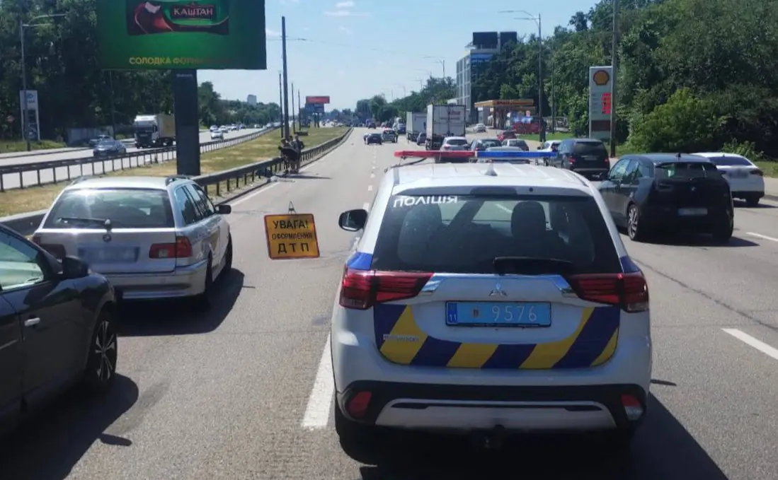 Кілька годин тому помер мотоцикліст на дорозі, - подробиці у новині